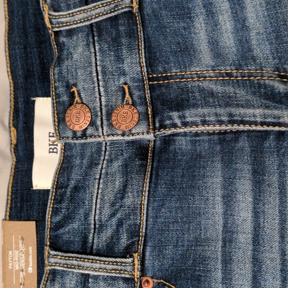 SOLD Sz 12/14 - Buckle BKE Payton Mid Rise Midi Shorts sz 31 NWT - Picture 7 of 7